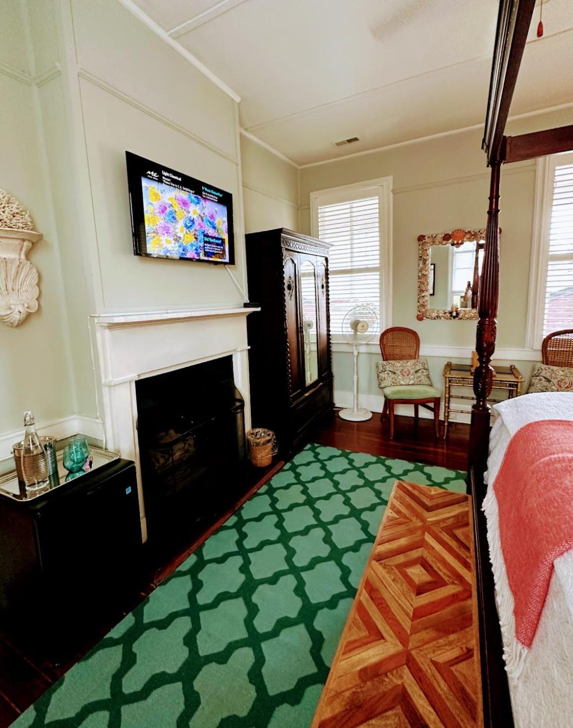 Bijou Boutique Inn Чарльстон Экстерьер фото